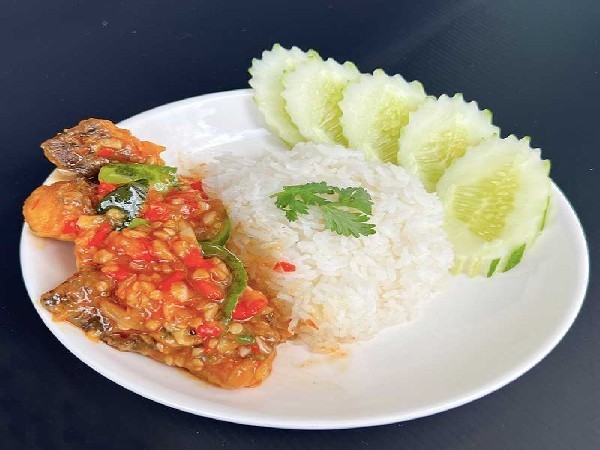 ข้าวปลาสามรส รอมฎอน